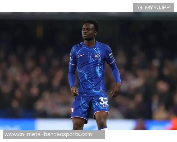 马雷斯卡分析詹姆斯后腰角色应对中场重兵布阵的挑战与对抗策略 马雷斯卡分析詹姆斯后腰角色应对中场重兵布阵的挑战与对抗策略