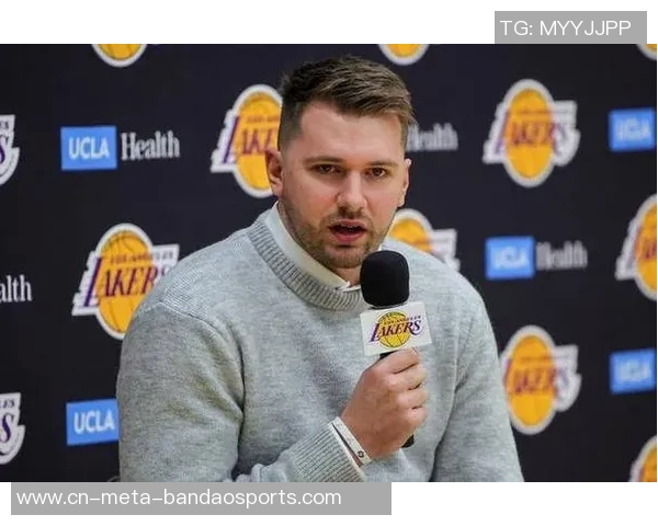 东契奇26岁已成联盟唯一现役30岁前五次入选最佳阵容一阵球员 东契奇26岁已成联盟唯一现役30岁前五次入选最佳阵容一阵球员