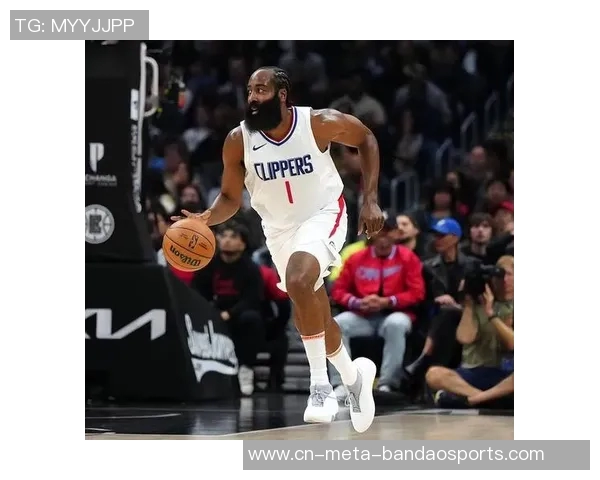 小卡末节狂砍19分展现决心与能量传递强烈信号 小卡末节狂砍19分展现决心与能量传递强烈信号