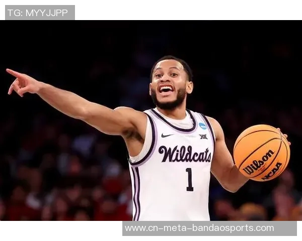 汤姆林表现出色32分钟内高效得分14分并贡献4篮板