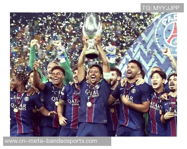 巴黎圣日耳曼历史性夺得洲际杯冠军荣膺六冠王荣耀时刻 巴黎圣日耳曼历史性夺得洲际杯冠军荣膺六冠王荣耀时刻