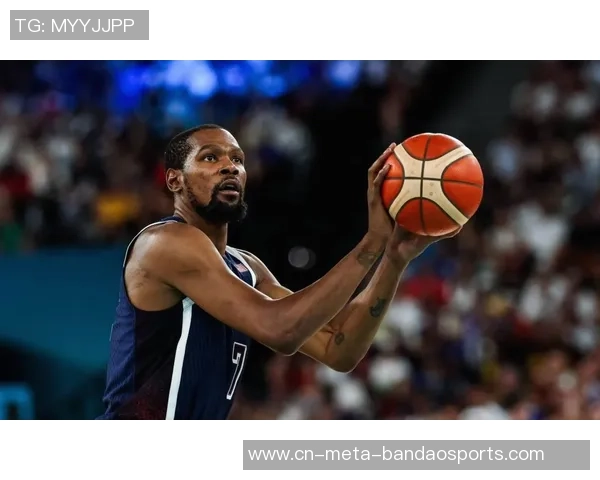 杜兰特关键时刻发威23投12中砍下28分助球队逆转取胜